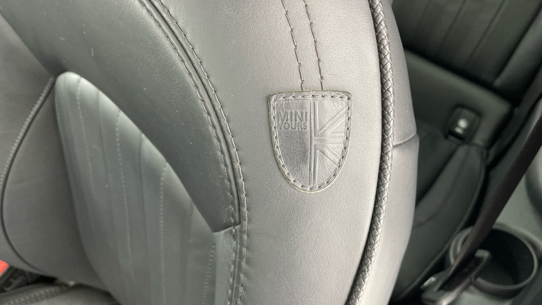 MINI Hatchback 1.5 Cooper Exclusive II 3dr [Comfort Pack] Petrol Hatchback